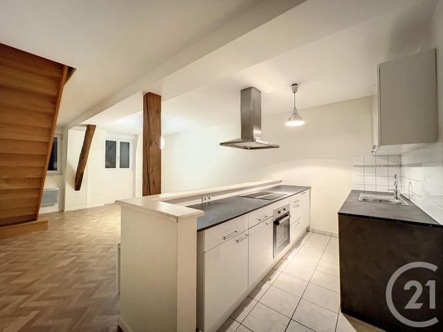 Appartement F4 à louer - 4 pièces - 69.42 m2 - NANGIS - 77 - ILE-DE-FRANCE - Century 21 Cerim