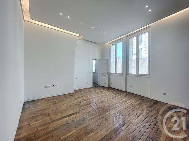 Appartement T2 à louer - 2 pièces - 41.22 m2 - MELUN - 77 - ILE-DE-FRANCE - Century 21 Cerim