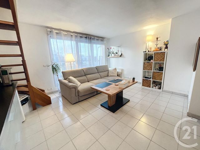 Appartement F2 à vendre - 2 pièces - 50.0 m2 - DAMMARIE LES LYS - 77 - ILE-DE-FRANCE - Century 21 Cerim