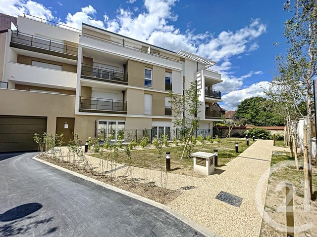 Appartement F4 à louer - 4 pièces - 84.82 m2 - DAMMARIE LES LYS - 77 - ILE-DE-FRANCE - Century 21 Cerim