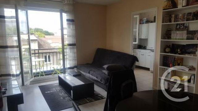 Appartement F2 à louer - 2 pièces - 42.3 m2 - MELUN - 77 - ILE-DE-FRANCE - Century 21 Cerim